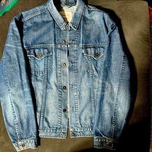 Levi’s Men’s denim jacket